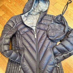 BCBGMAXAZRIA Ultra light weight down packable jacket- XS